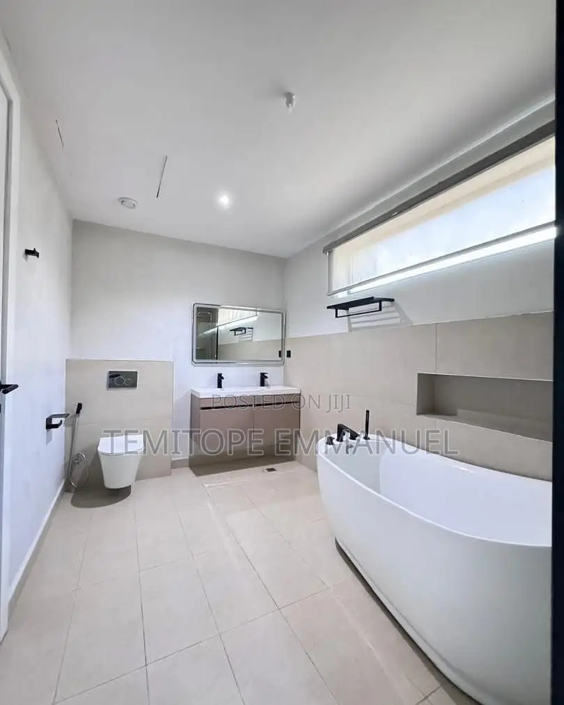 Furnished 5bdrm Duplex in Lekki Phase 1 for sale