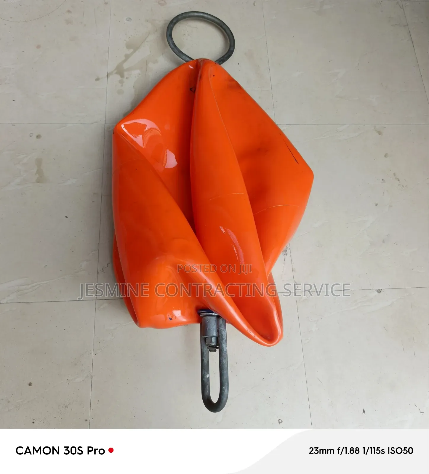 Bouy Inflatable With Inside Rod
