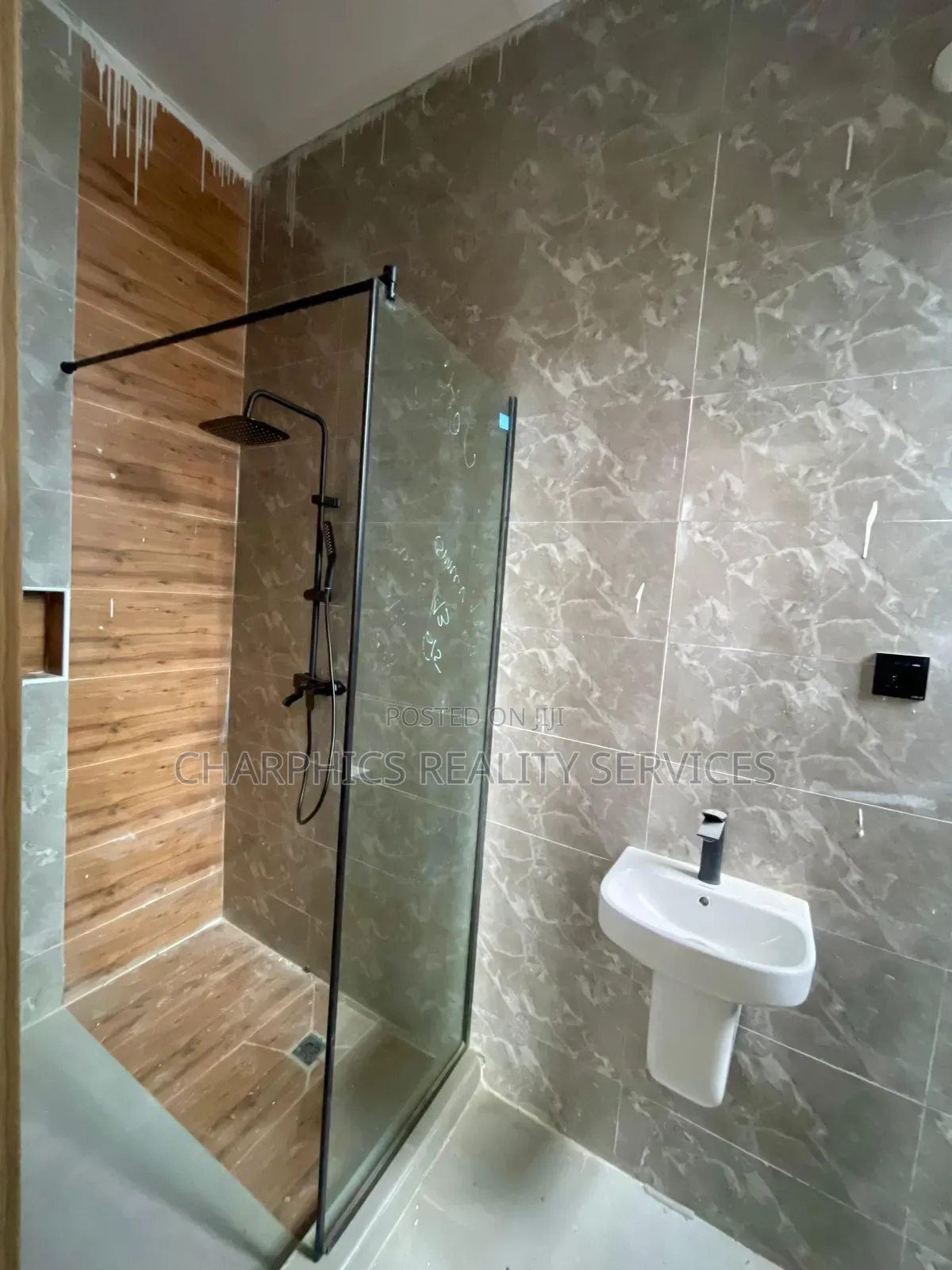 2bdrm Apartment in Lekki for sale