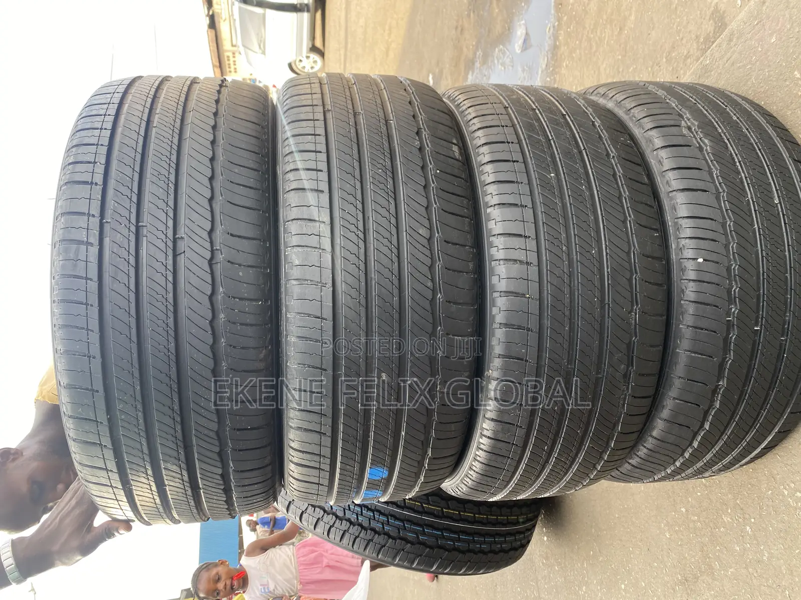 235/40/19 Michelin Brand