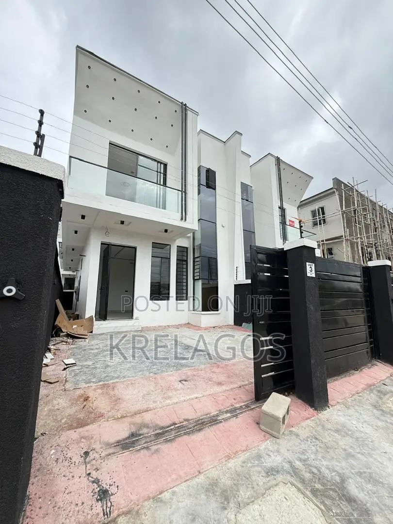4bdrm Duplex in Ikota for sale
