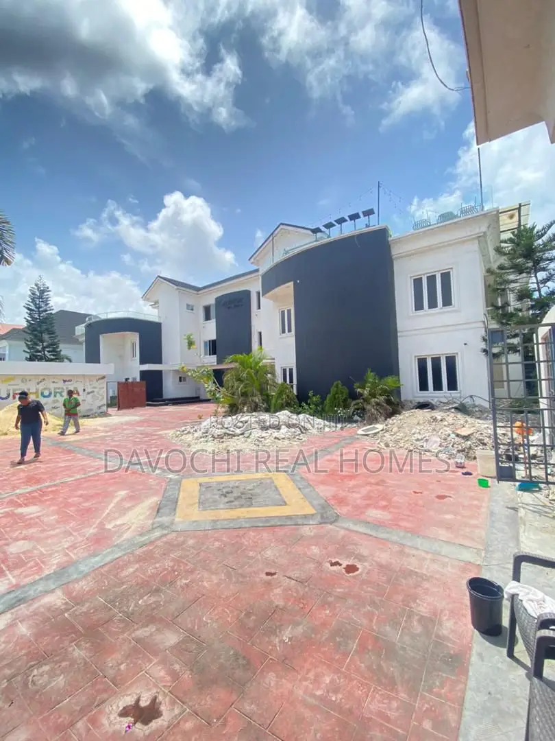 4bdrm Duplex in Victoria Island for rent