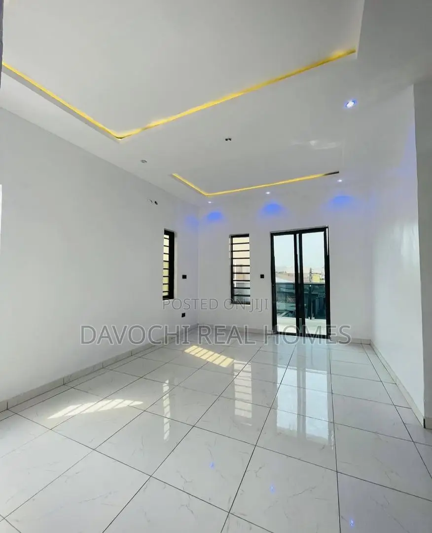 4bdrm Duplex in Thomas Estate for rent