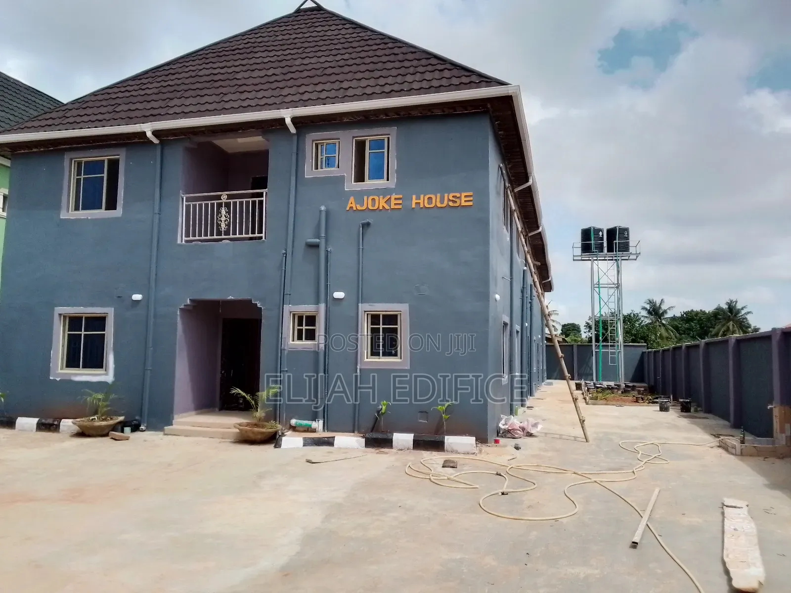 Furnished Mini Flat in First Gate, Ikorodu Garage for rent
