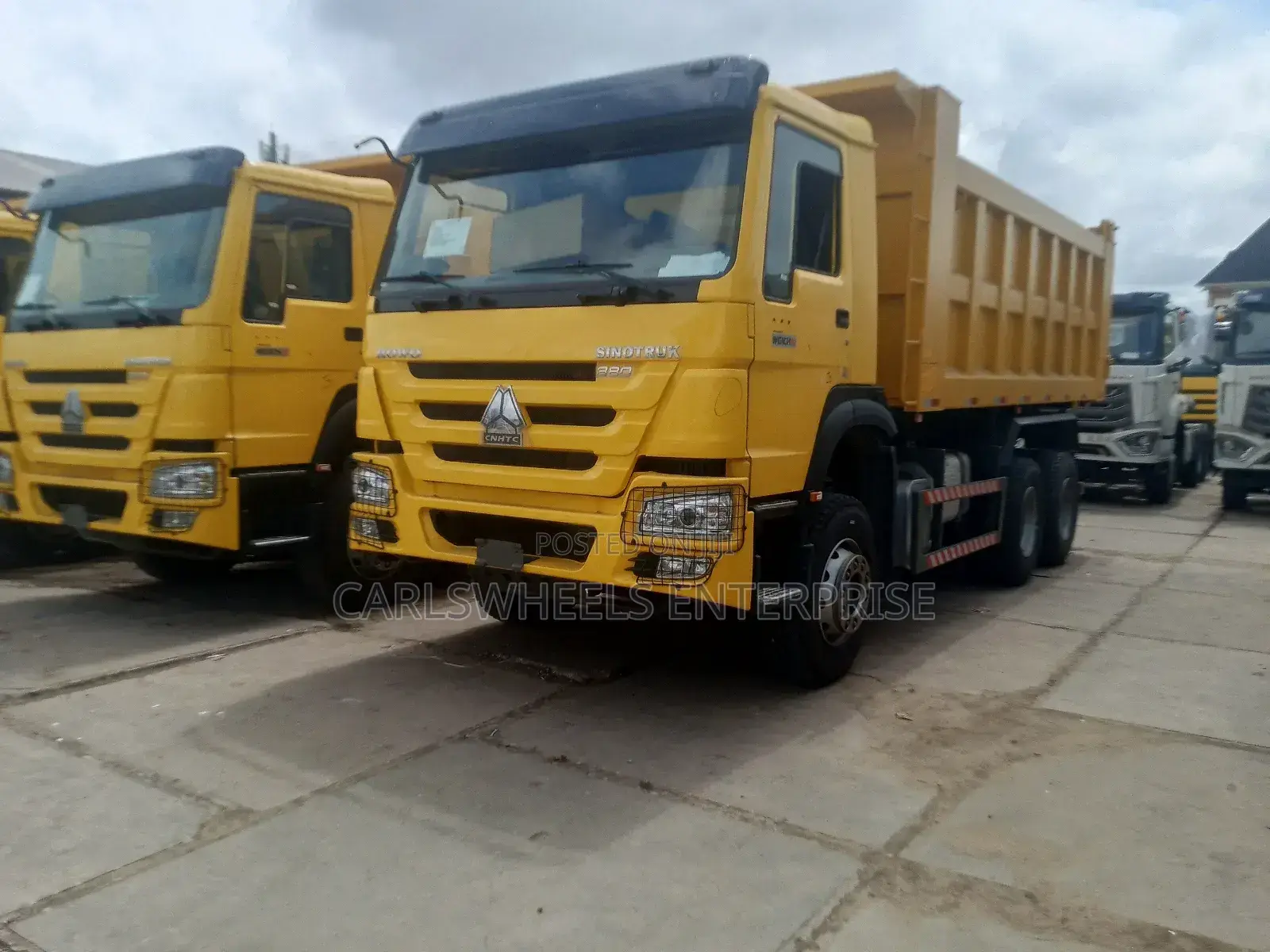 Brand New 30tons 10tyres Howo Tipper Dump Truck.