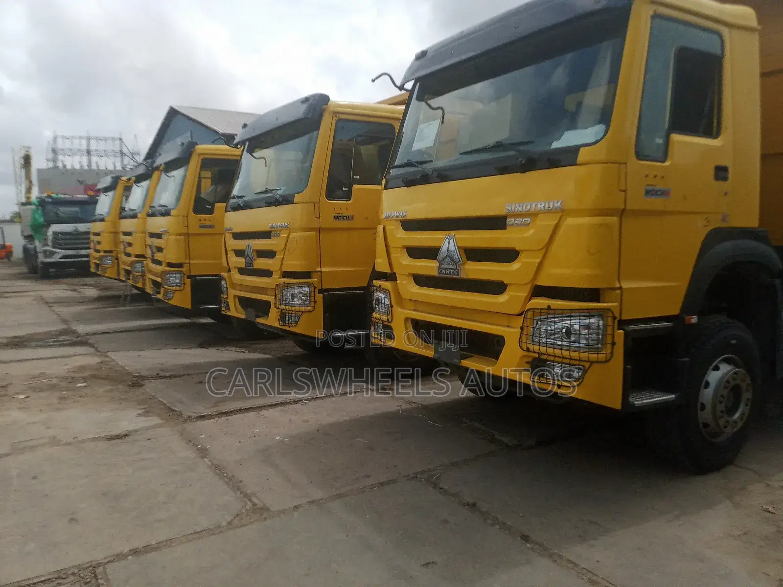 Brand New 30tons 10tyres Howo Tipper Dump Truck.