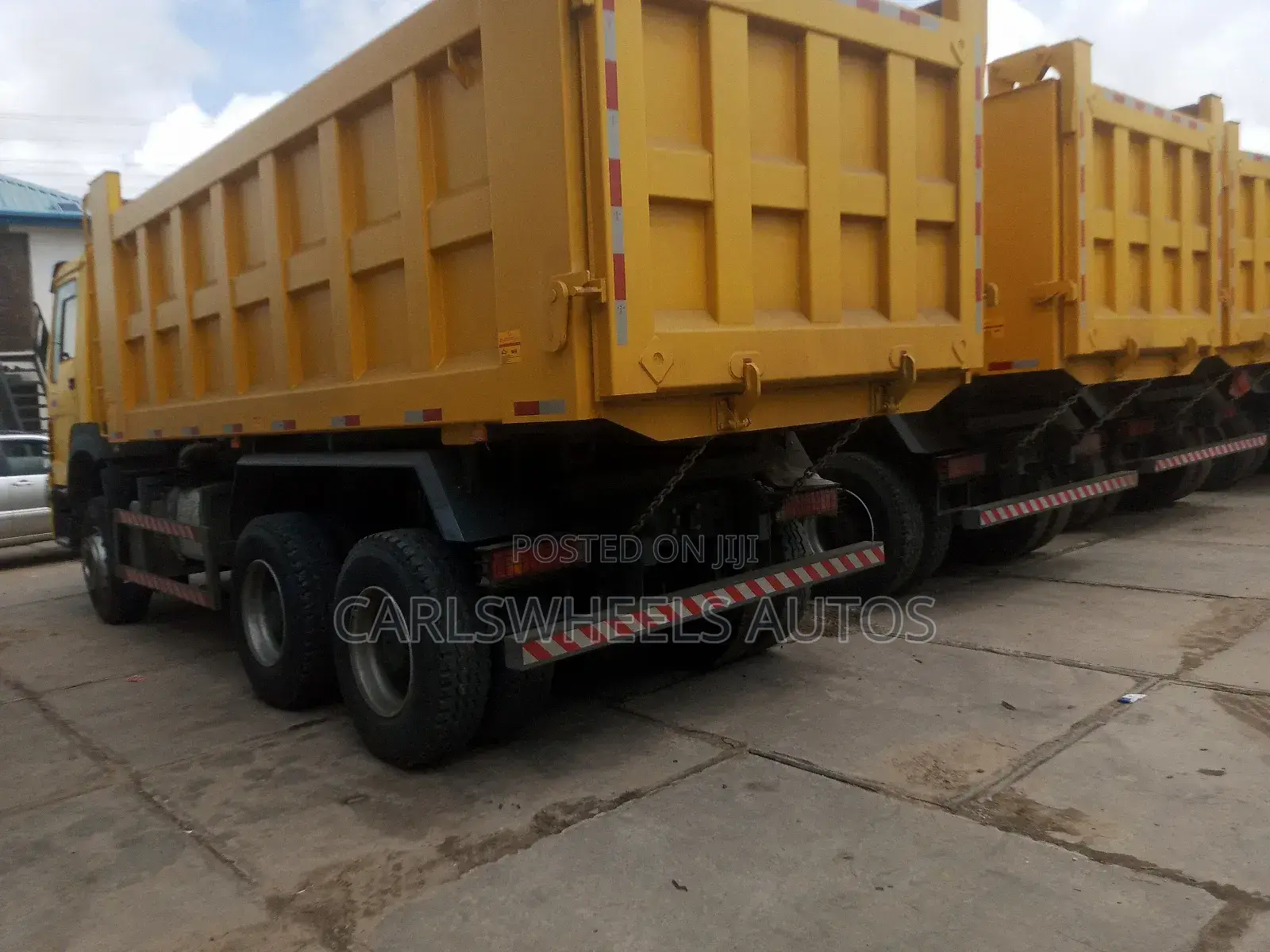 Brand New 30tons 10tyres Howo Tipper Dump Truck.