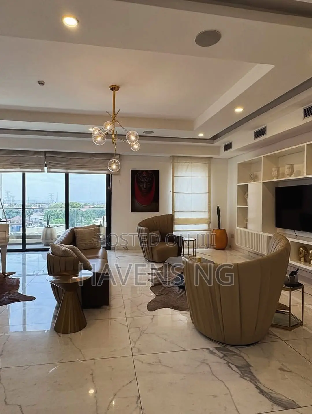 Luxurious 3-Bedroom Apartment With Bq