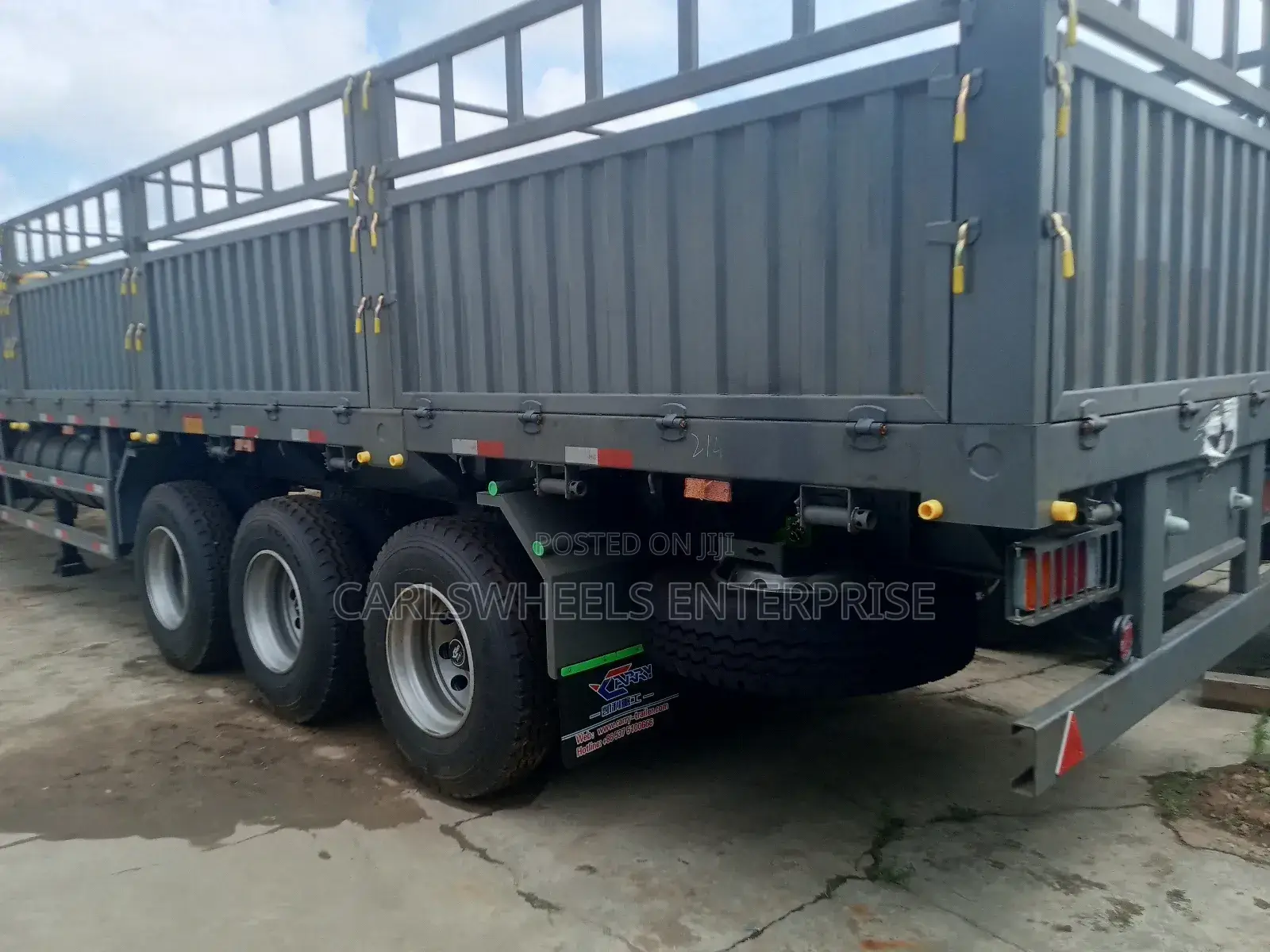 Brand New 40ft 12tyres Howo Trailer Bucket.
