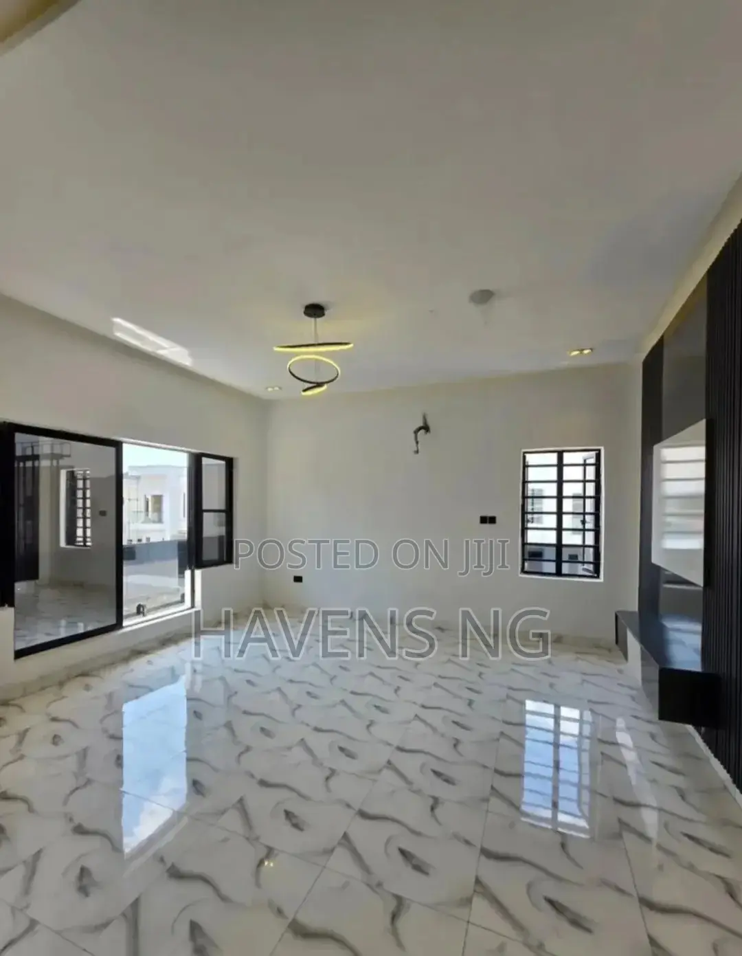 4bdrm Duplex in Ikota for sale