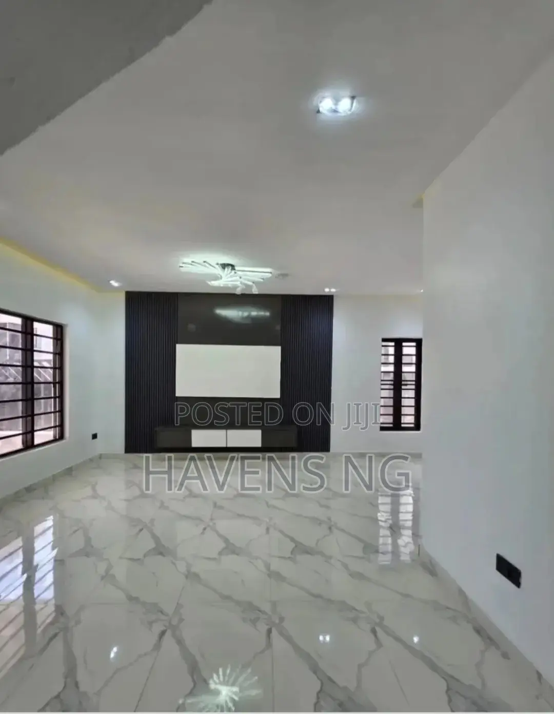 4bdrm Duplex in Ikota for sale