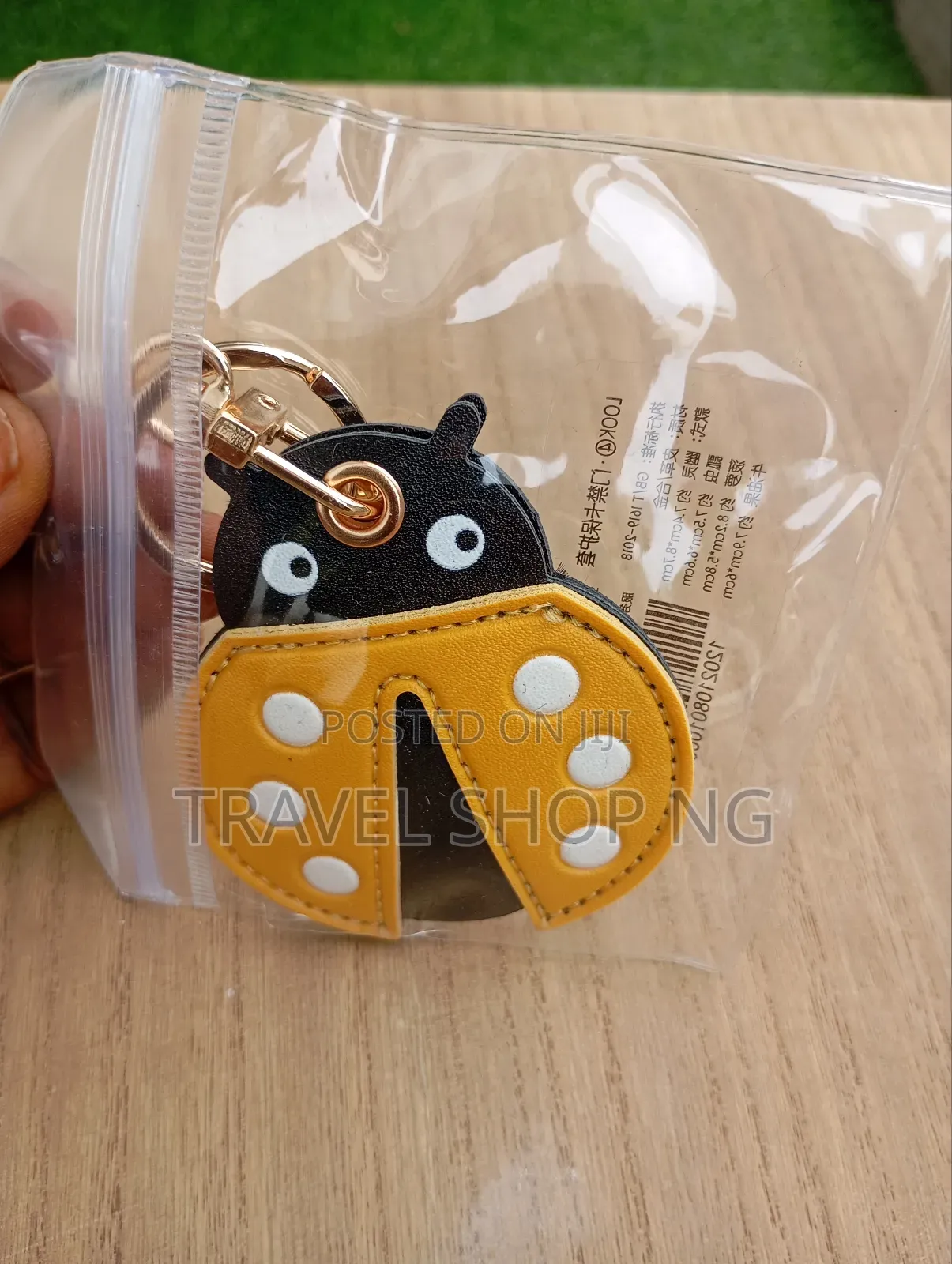 Airtag Holder Keychains | Track Locate Your Valuables, Car, Luggage