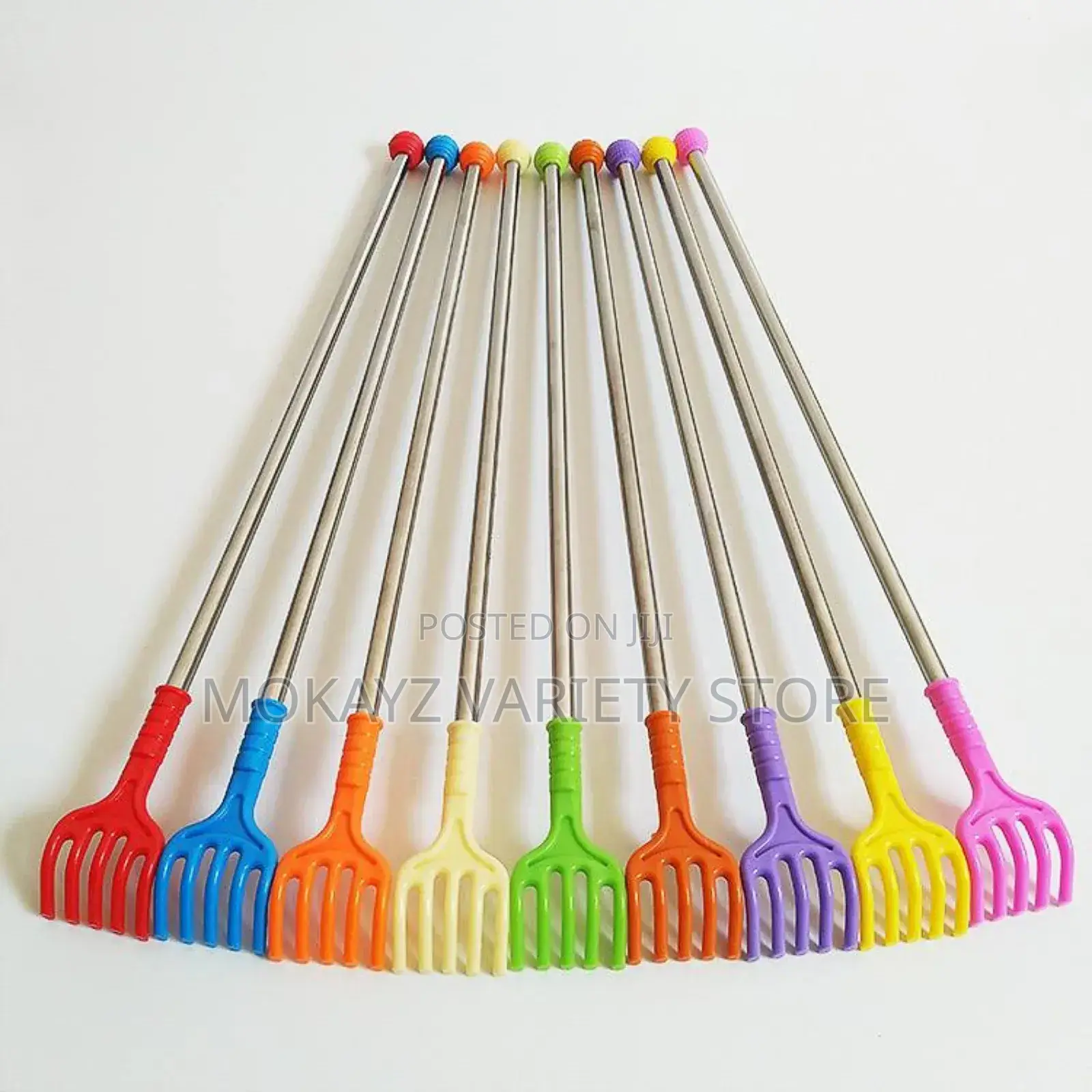 Extendable Back Scratcher (Minimum of 20 Pieces)