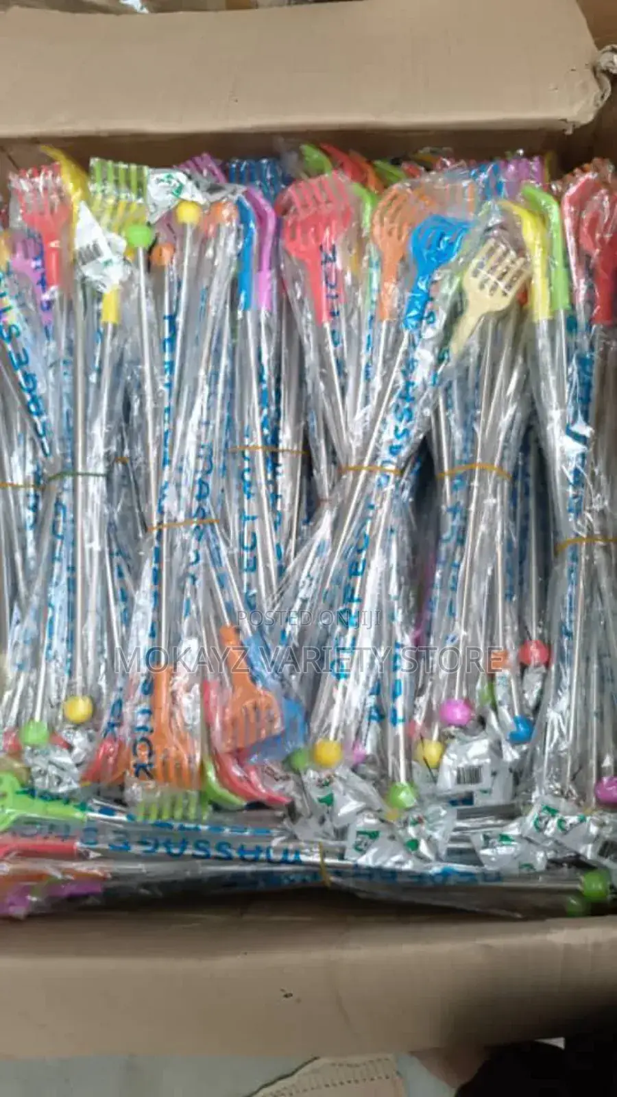 Extendable Back Scratcher (Minimum of 20 Pieces)