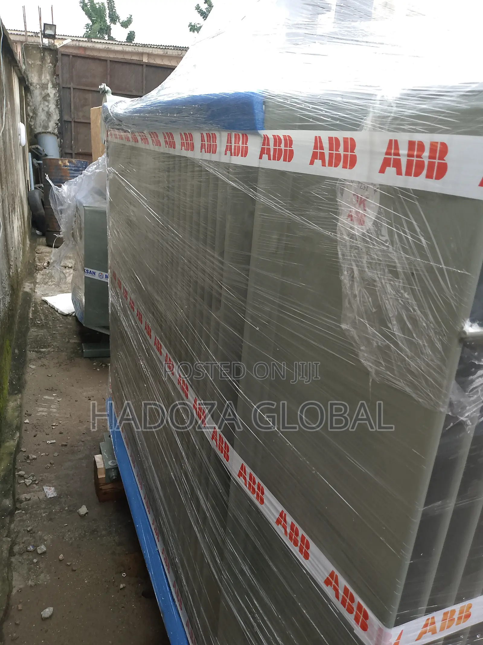 Commercial Grade Transformer - Meksan 300kva - 33/415kv Unit
