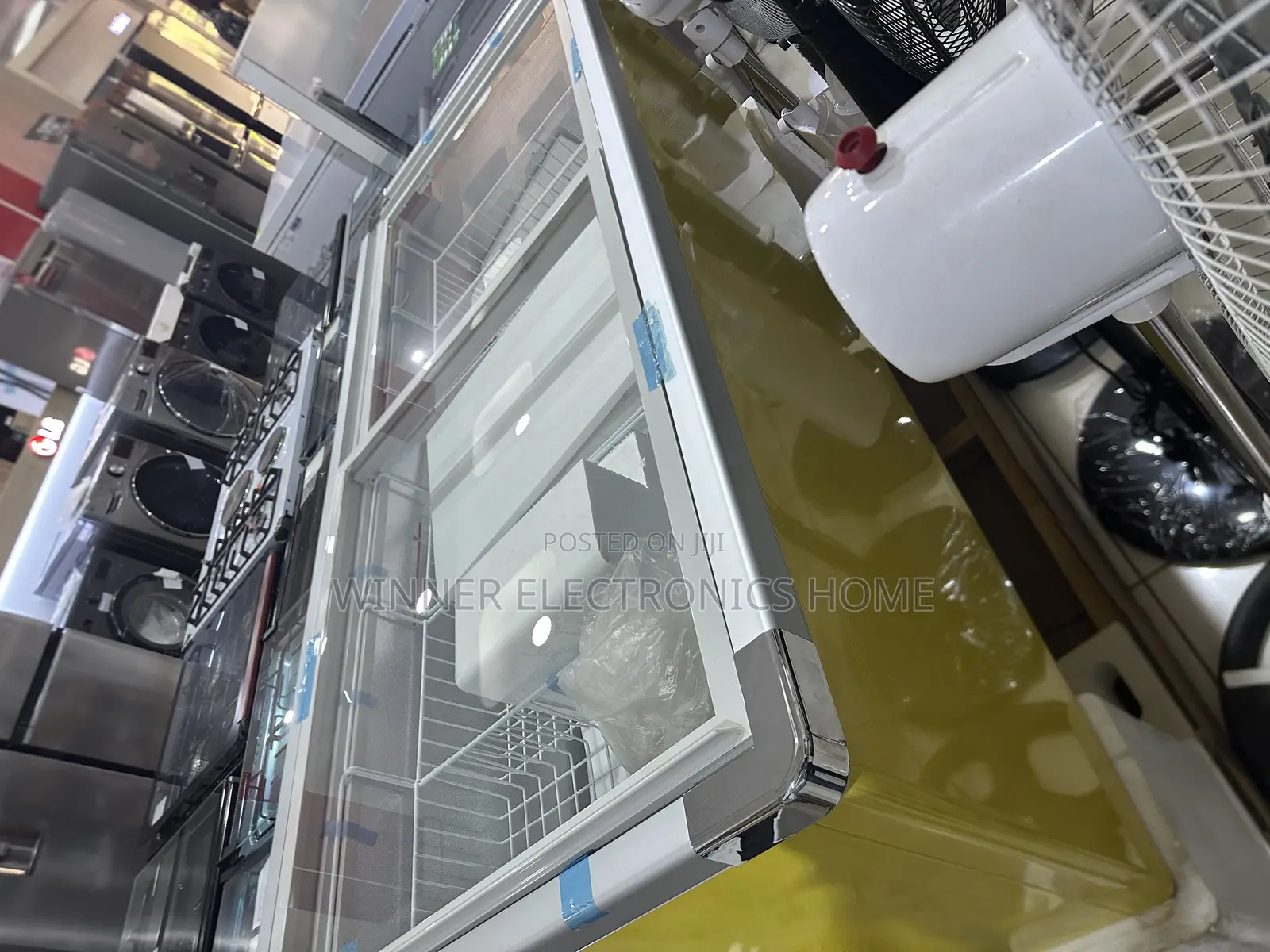 Showcase Freezer (Display Freezer) 516 Liters