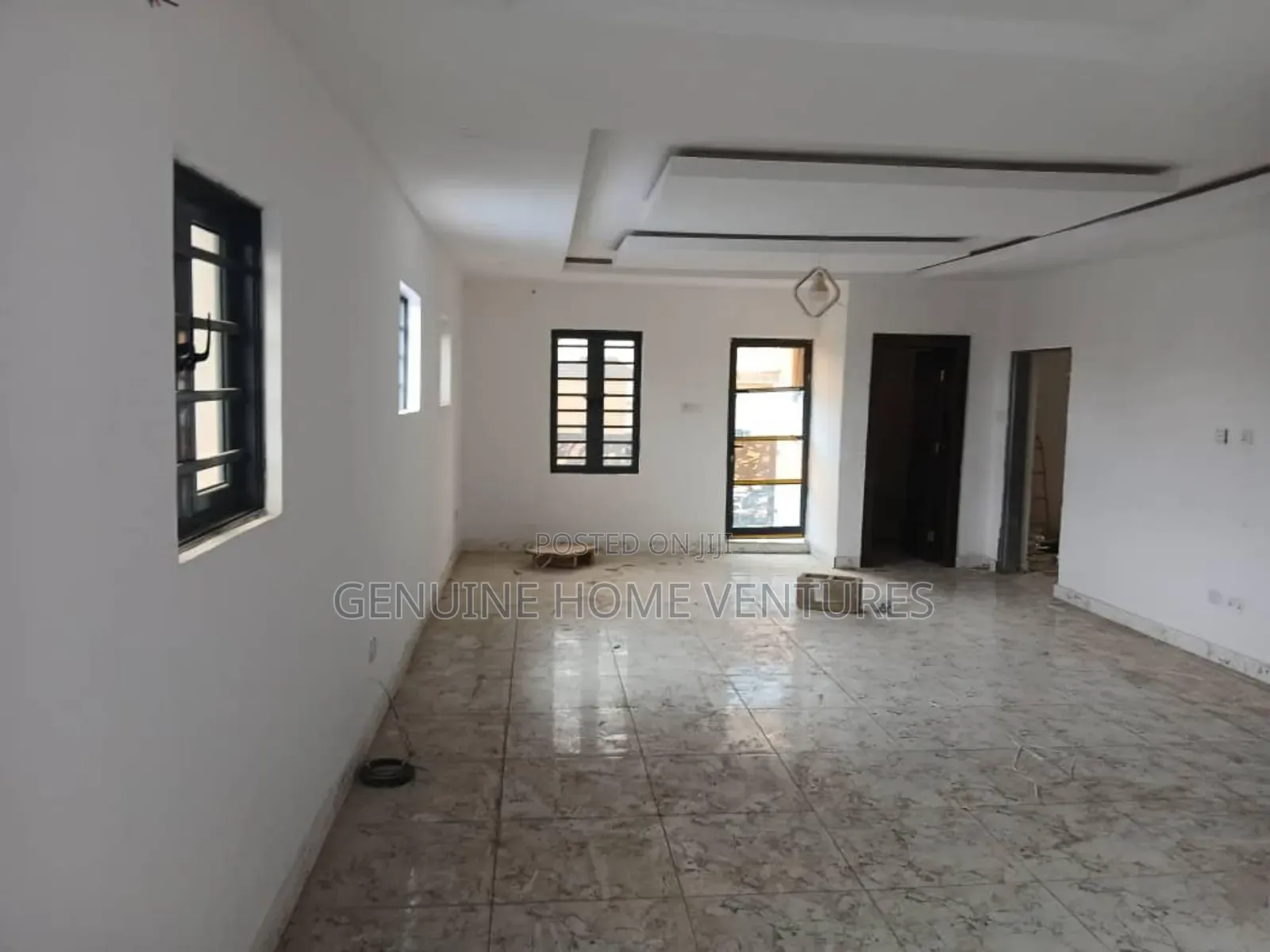 3bdrm Apartment in Gra Ikeja for sale