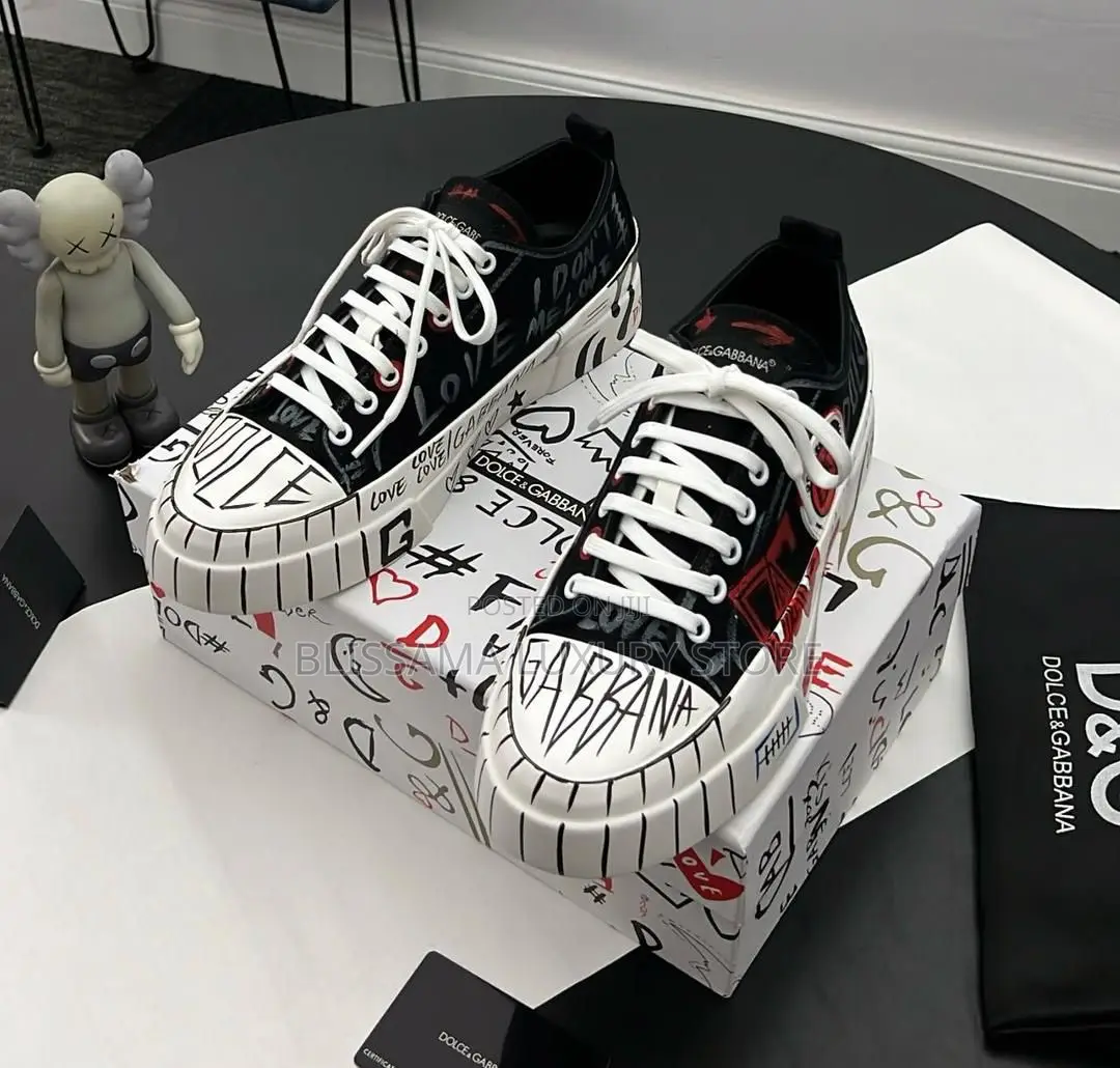 Dolce And Gabbana Luxury Quality Sneakers