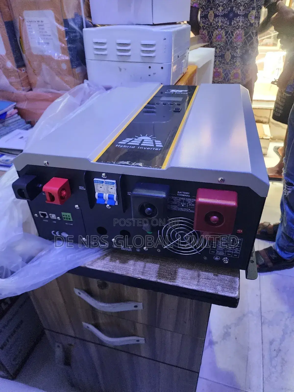 15kwh 48v Bule Power Hybrid Inverter With Inbuilt 120a MPPT