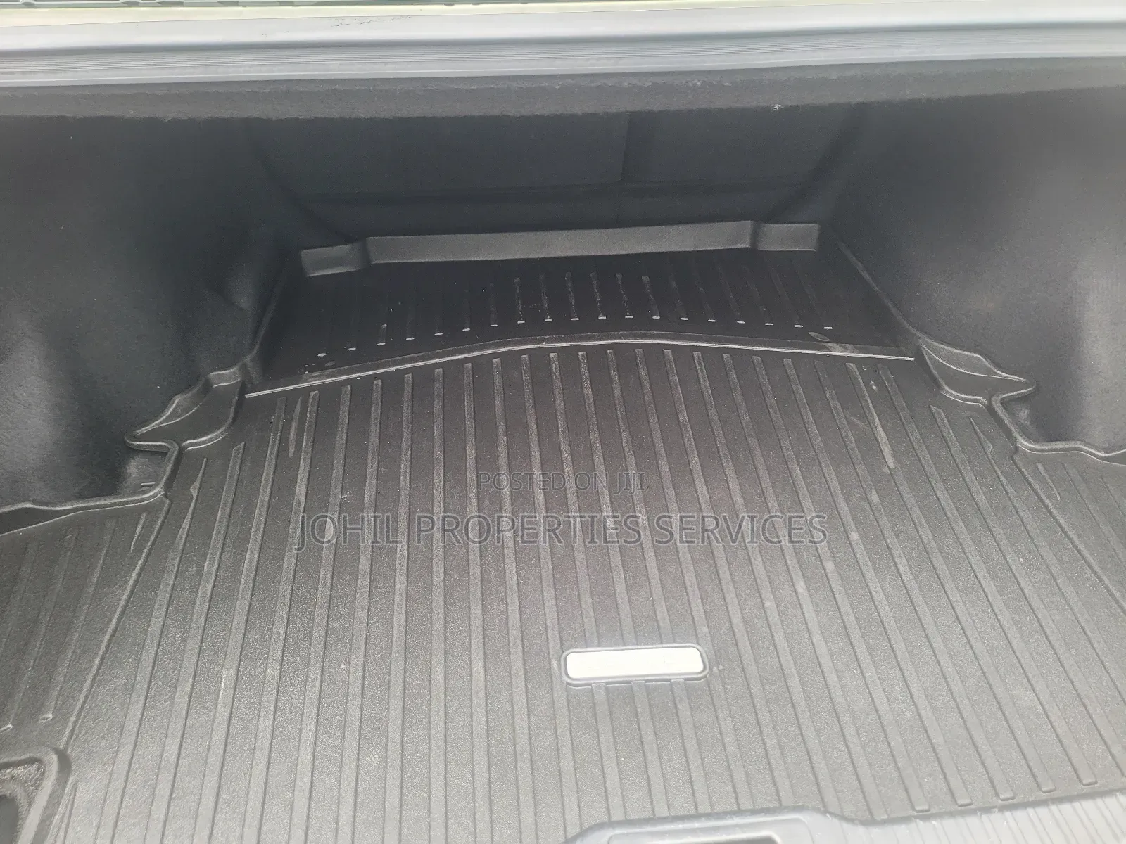 Lexus IS 2024 Gray