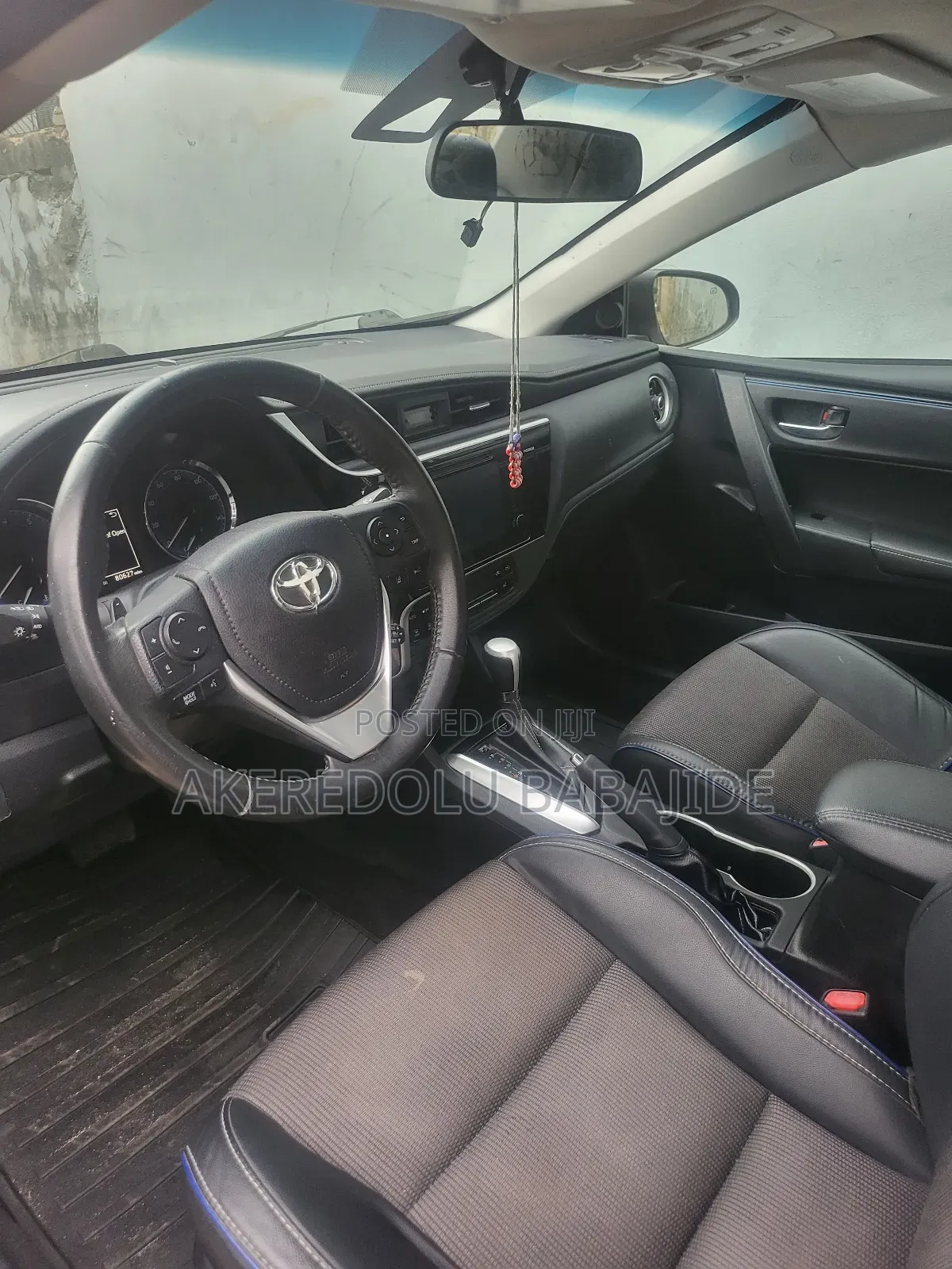 Toyota Corolla LE 4dr Sedan (1.8L 4cyl CVT) 2017 Silver