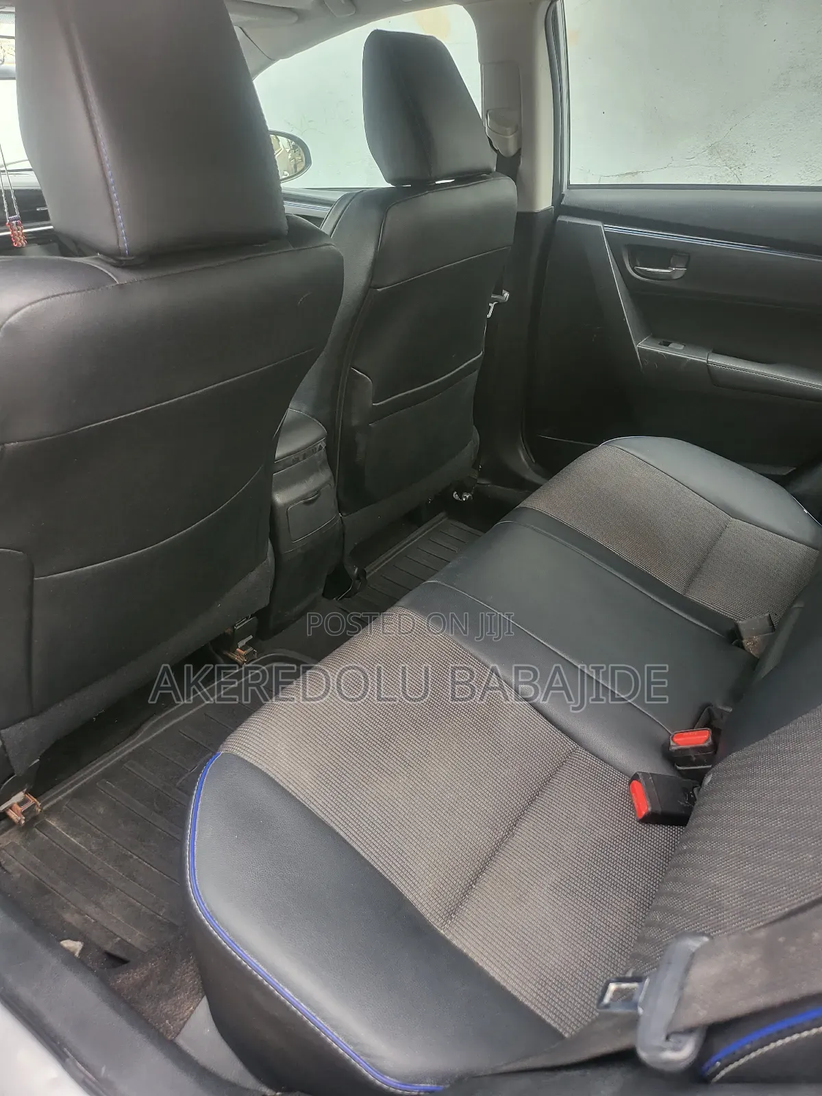 Toyota Corolla LE 4dr Sedan (1.8L 4cyl CVT) 2017 Silver