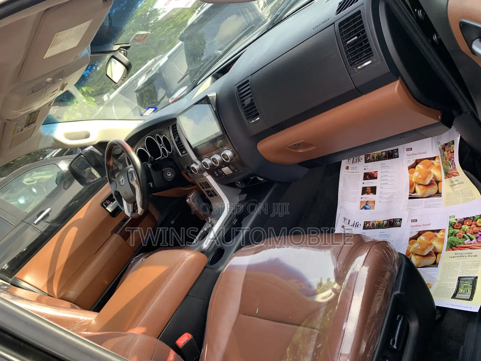 Toyota Sequoia Platinum 4x4 2018 Black
