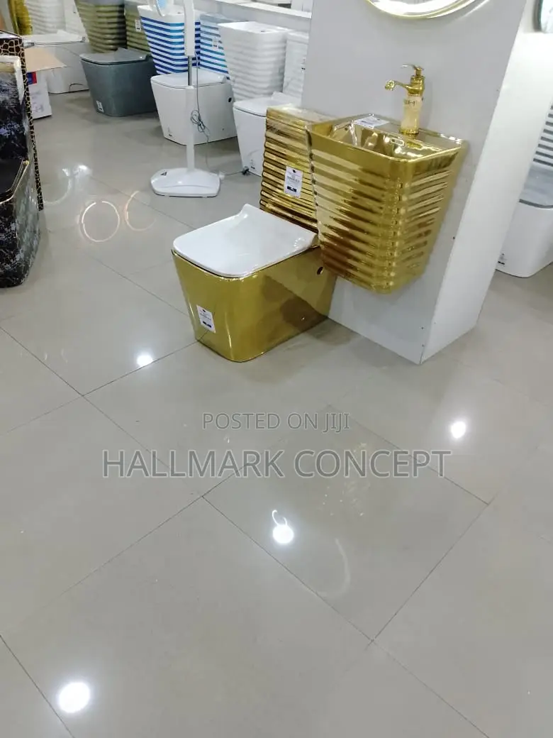 Luxury Gold Plated Water Closets