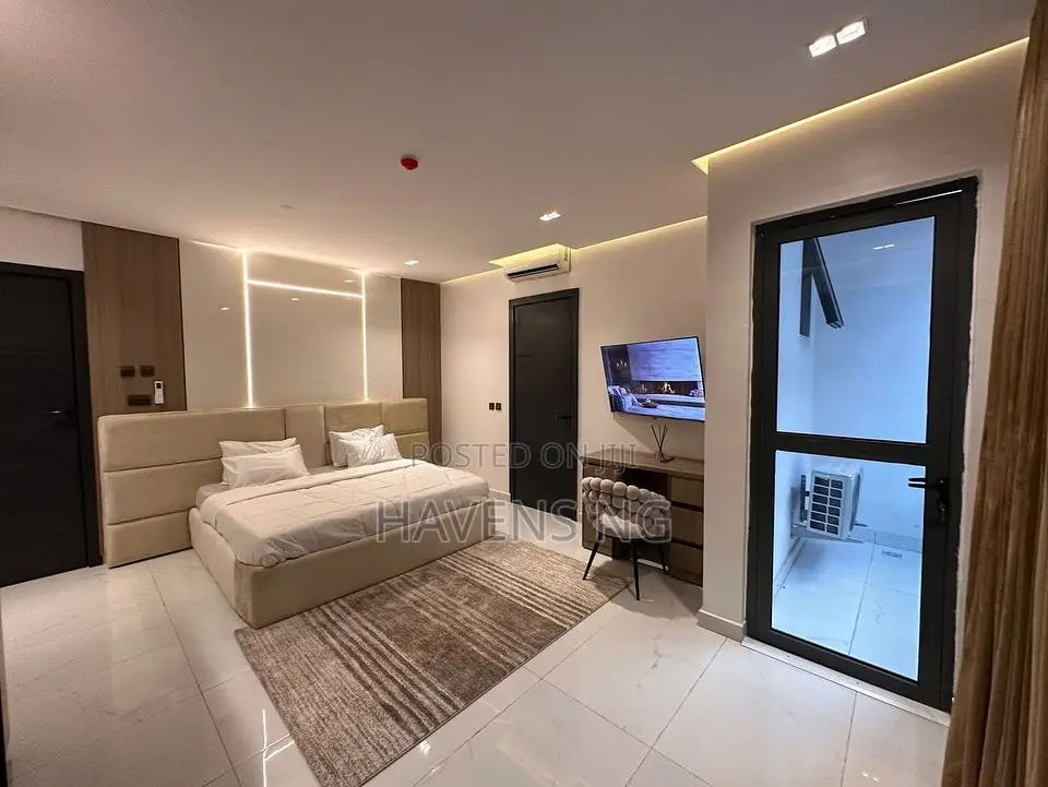 For Shortlet – Luxury 2-Bedroom Maisonette