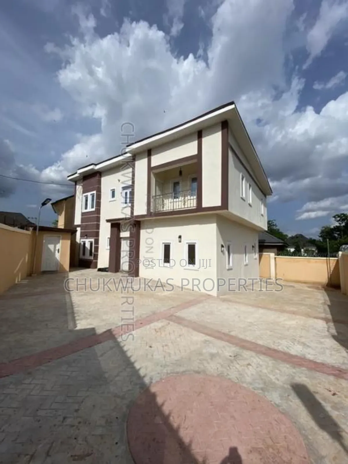 4bdrm Duplex in Golf Estate Enugu for sale