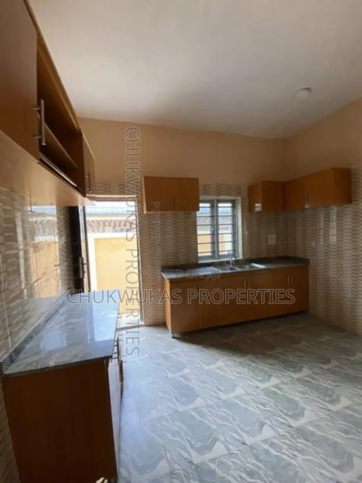 4bdrm Duplex in Golf Estate Enugu for sale