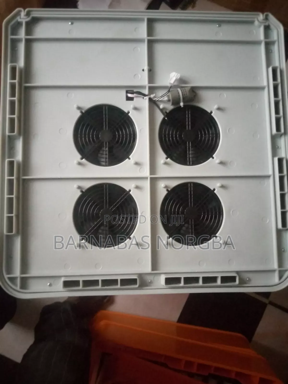 256 Eggs Dual Power Incubators
