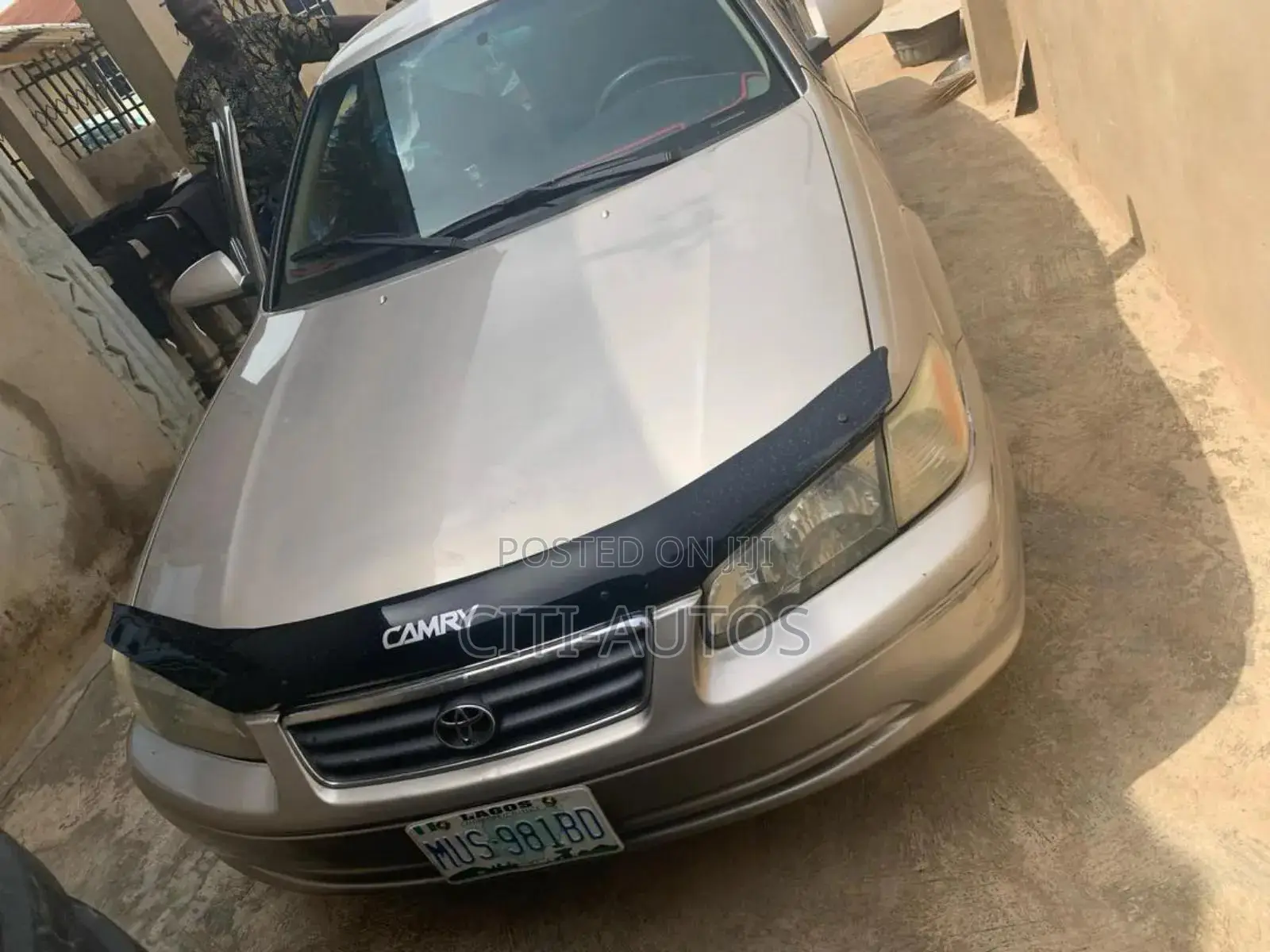 Toyota Camry 2002 Gold