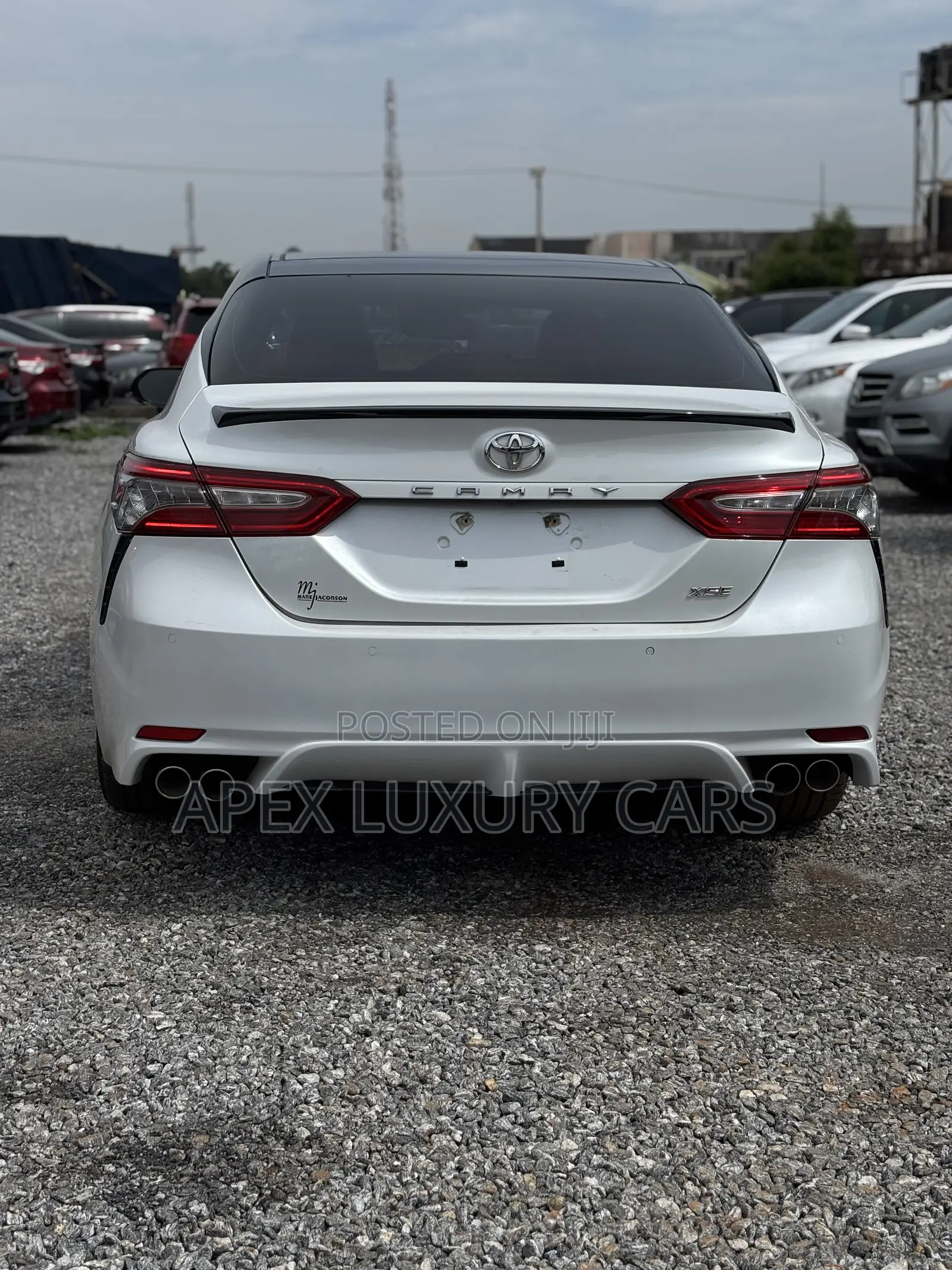Toyota Camry 2018 White