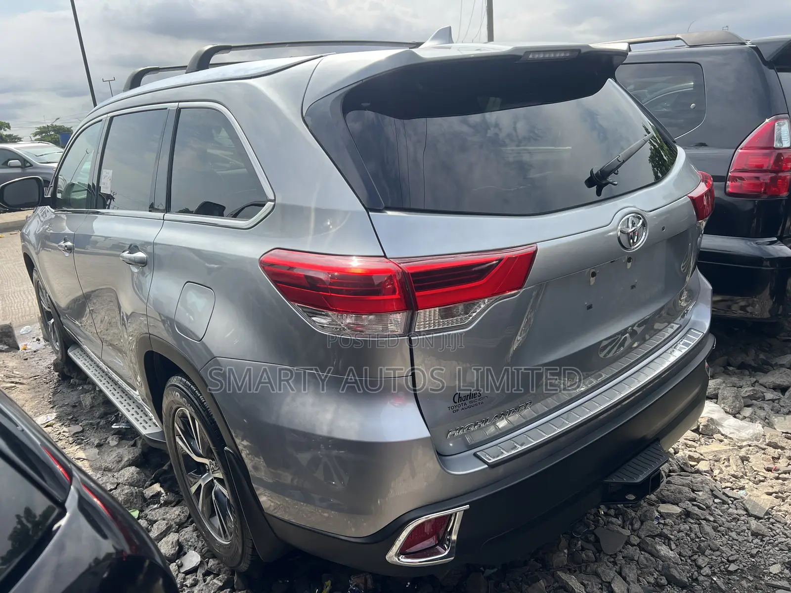 Toyota Highlander XLE 4x4 V6 (3.5L 6cyl 8A) 2017 Silver