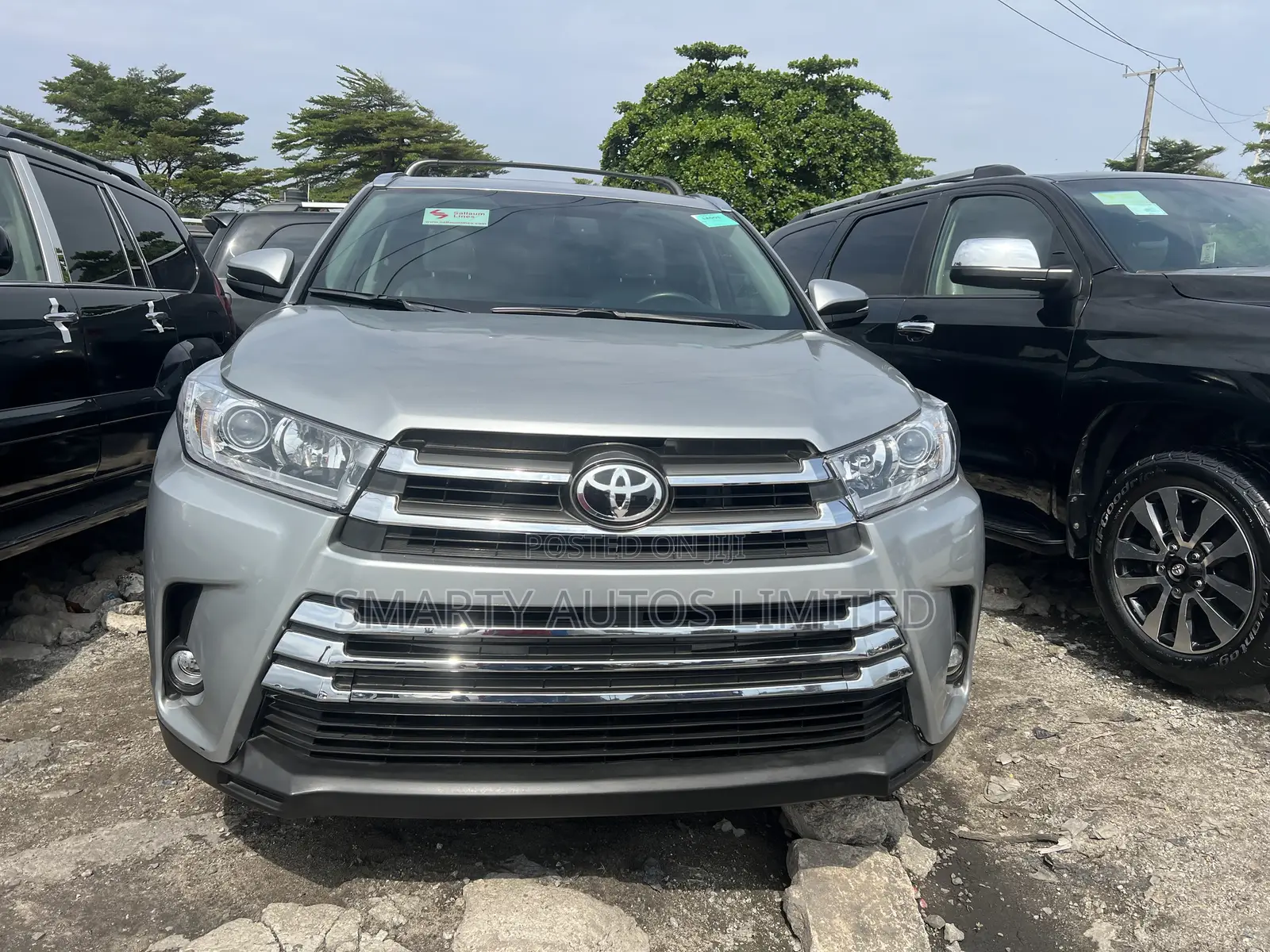Toyota Highlander XLE 4x4 V6 (3.5L 6cyl 8A) 2017 Silver