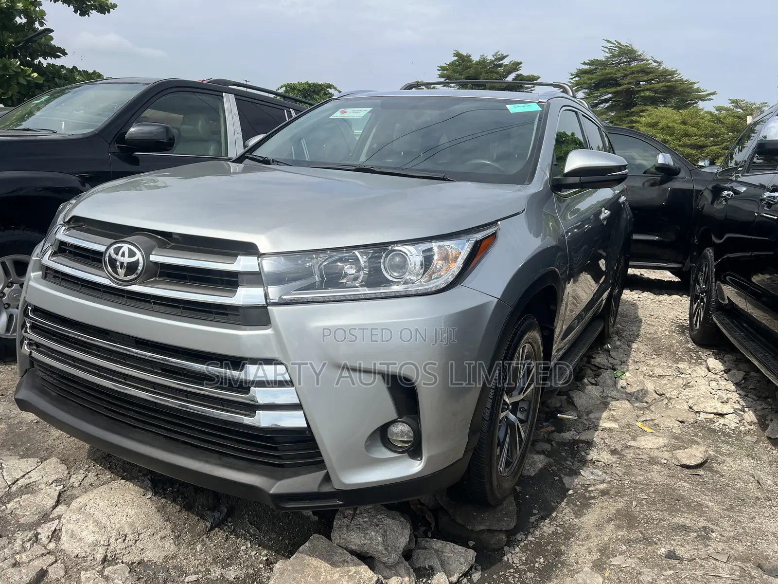 Toyota Highlander XLE 4x4 V6 (3.5L 6cyl 8A) 2017 Silver