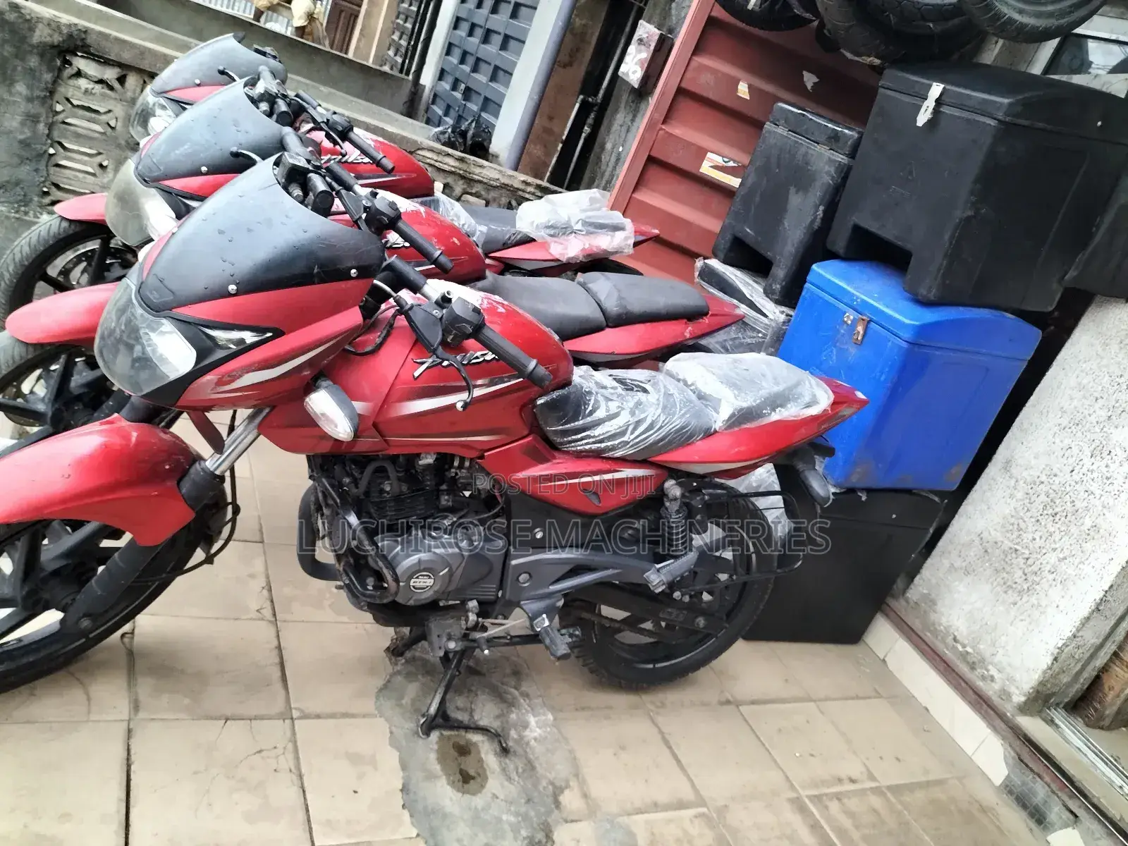 Bajaj Pulsar RS200 2024