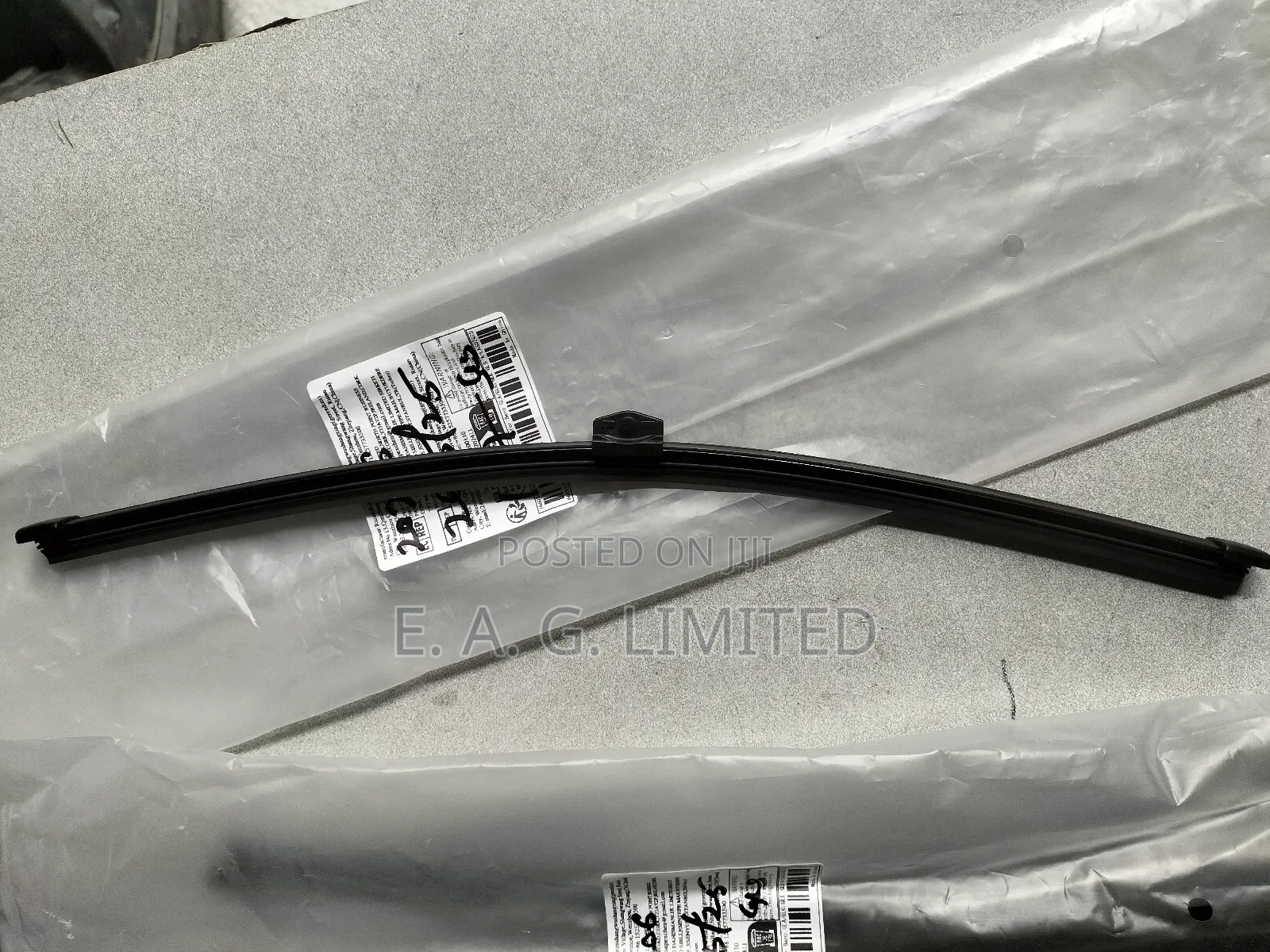 Mercedes-Benz Rear Wiper Arm and Blade, Gla GLC Gle GLS W167