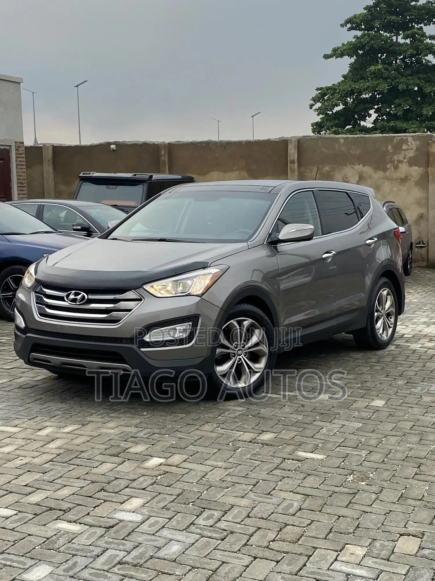 Hyundai Santa Fe Limited 4dr SUV AWD (3.3L 6cyl 6A) 2014 Gray