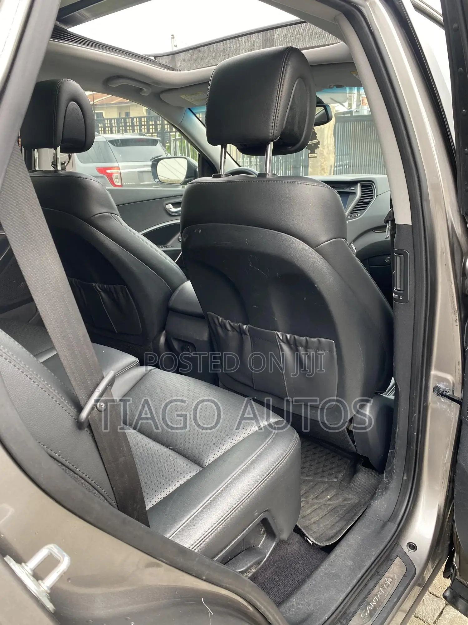 Hyundai Santa Fe Limited 4dr SUV AWD (3.3L 6cyl 6A) 2014 Gray