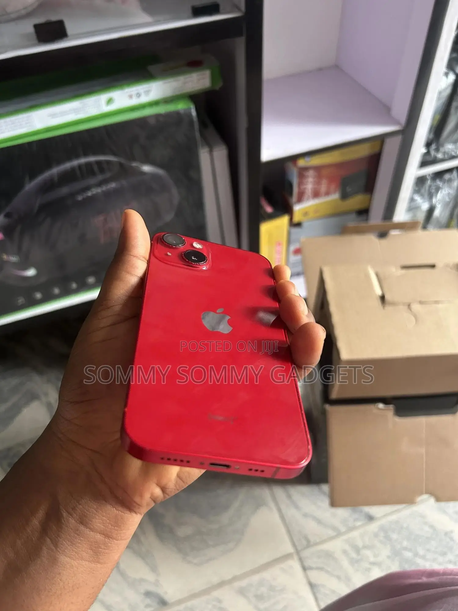 Apple iPhone 13 128 GB Red