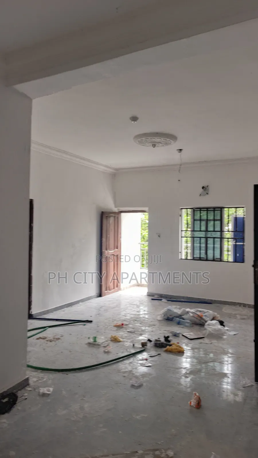 3bdrm Block of Flats in Shell Location for rent
