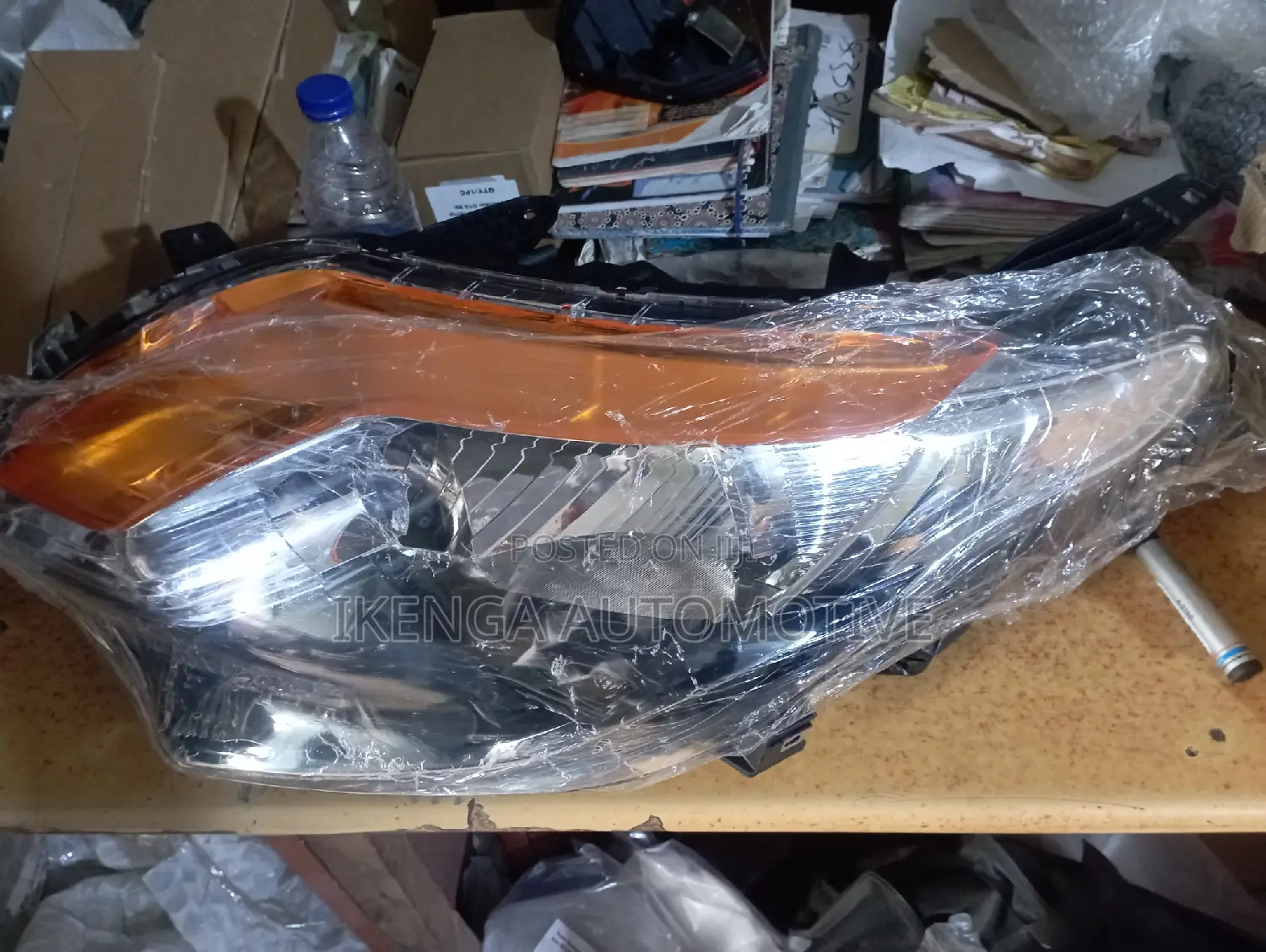 Headlight Mitsubishi L200 2015