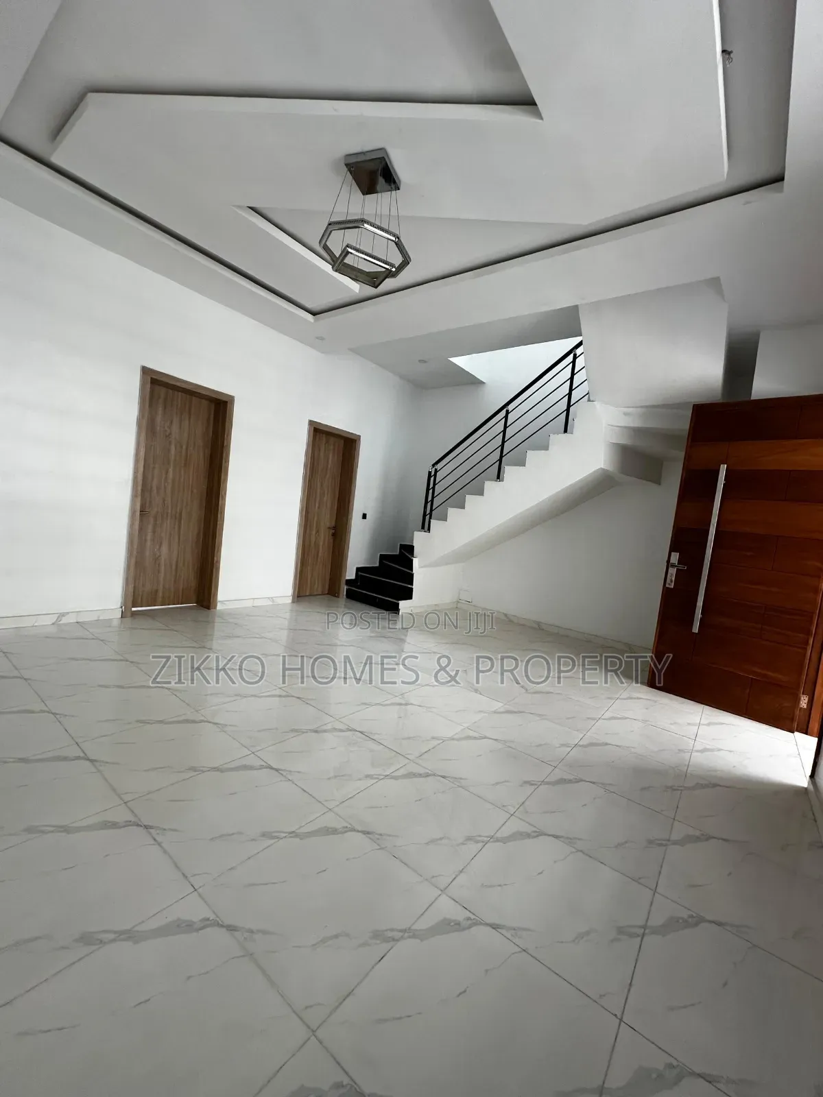 3bdrm Townhouse/Terrace in Ikota Gra, Lekki for sale