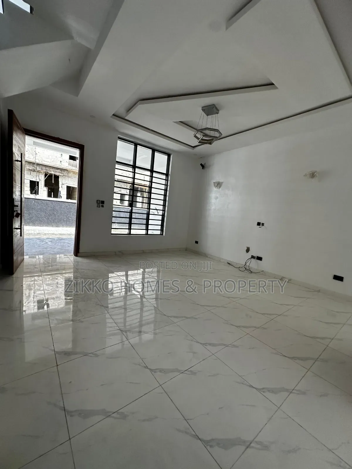 3bdrm Townhouse/Terrace in Ikota Gra, Lekki for sale