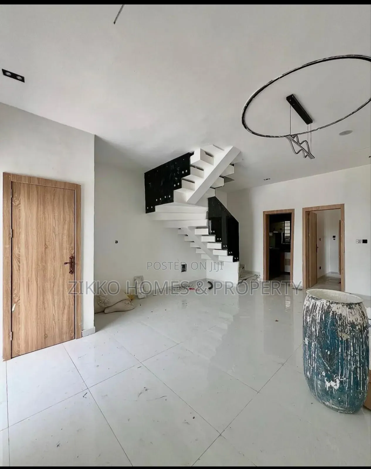 4bdrm Townhouse/Terrace in Ikota Gra, Lekki for sale
