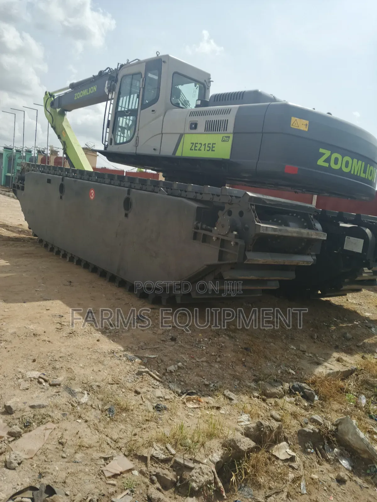 Swamp Buggy (Amphibian Excavator)