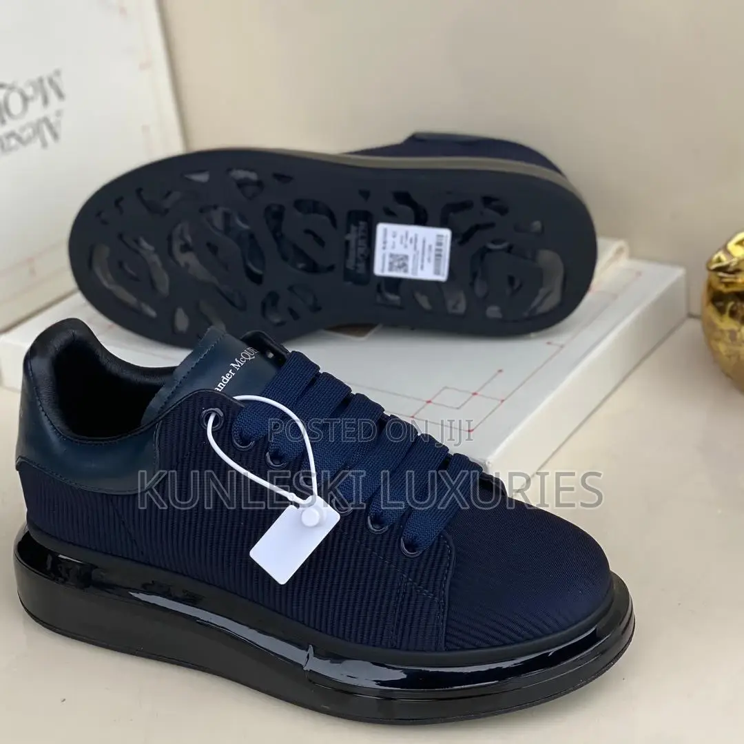 Original Alexander McQueen Sneakers for Men in 4 Colors