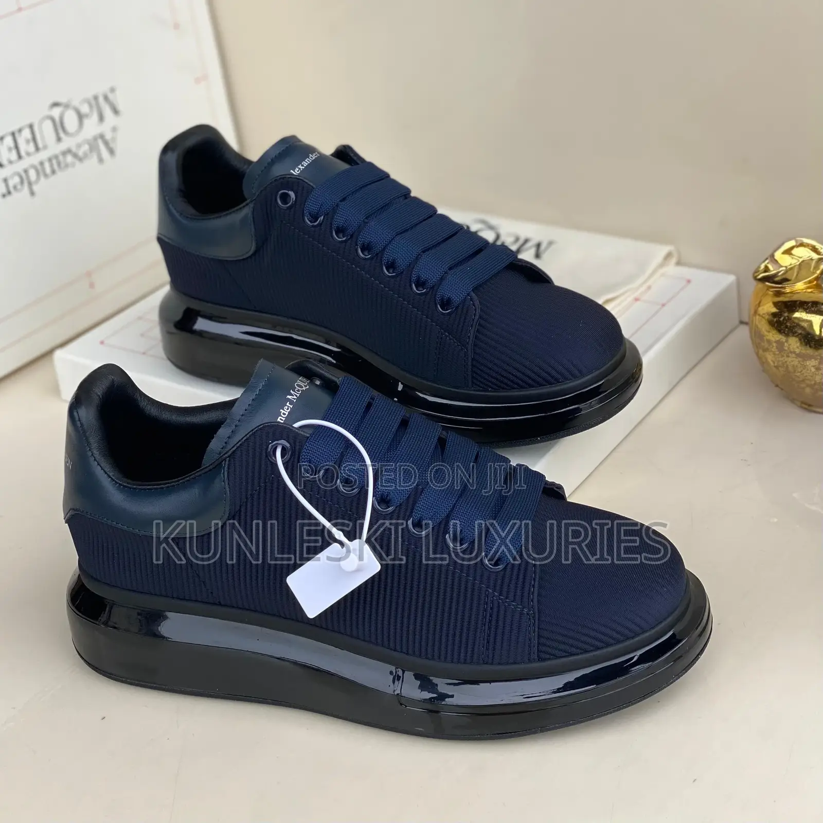 Original Alexander McQueen Sneakers for Men in 4 Colors